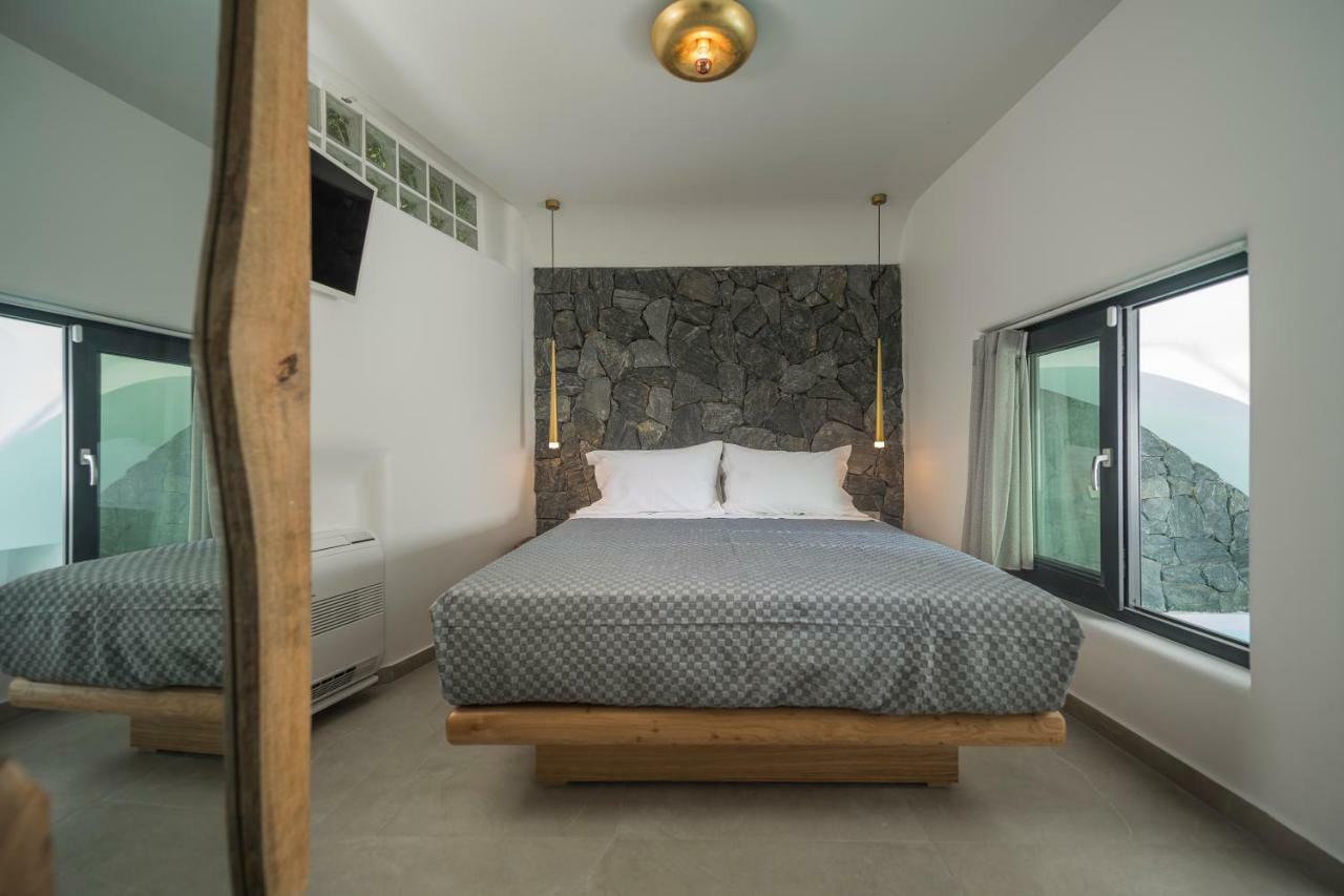 Secret Spot Luxury Villa Fira  Bagian luar foto
